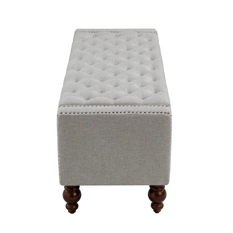 Banc de rangement capitonné classique avec garnitures cloutées