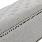 Banc de rangement capitonné classique avec garnitures cloutées