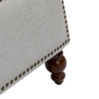 Banc de rangement capitonné classique avec garnitures cloutées