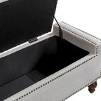 Banc de rangement capitonné classique avec garnitures cloutées