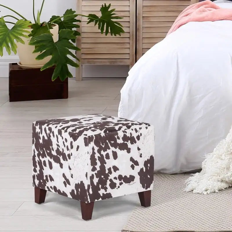 Banc ottoman cubique à imprimé vache