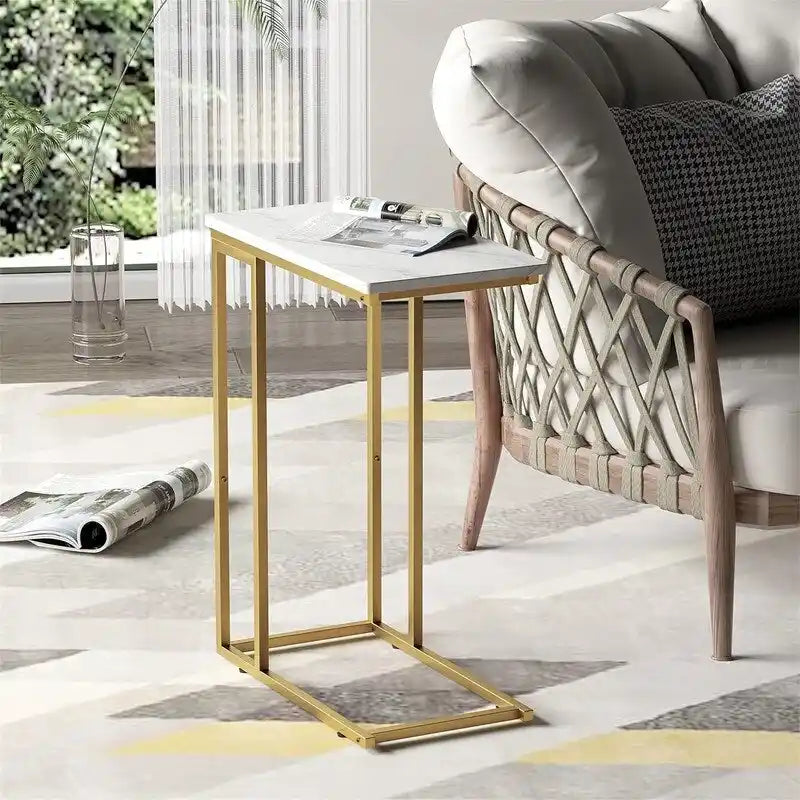 Table d'appoint en C