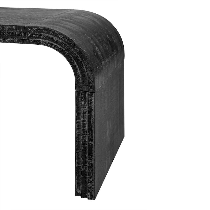 Table basse au design incurvé et à la finition en bois