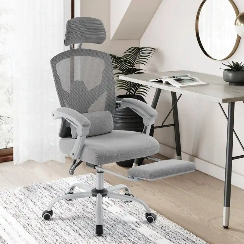 Chaise de bureau inclinable à dossier haut avec repose-pieds, appuie-tête et support lombaire réglables