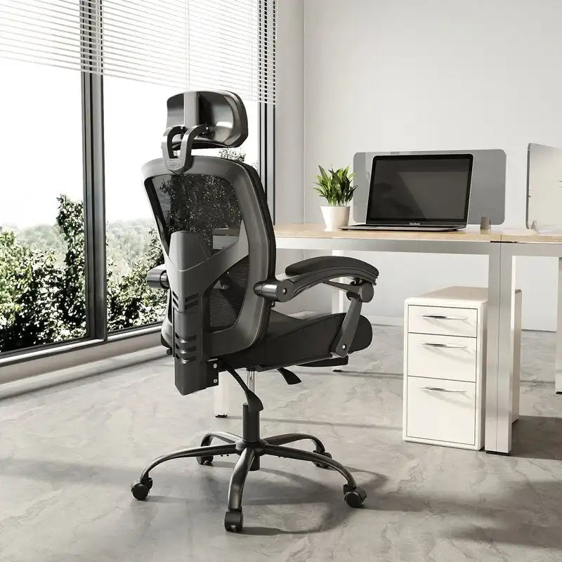 Chaise de bureau inclinable à dossier haut avec repose-pieds, appuie-tête et support lombaire réglables